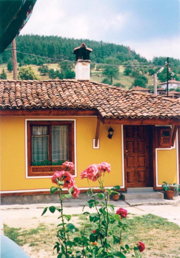 Янко Кехая Hotell Koprivsjtitsa Exteriör bild